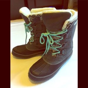 Khombu winter/ snow boot women size 6